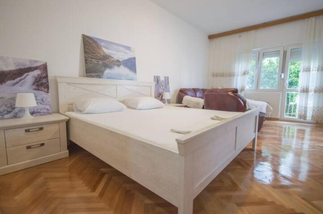 Ranko Apartments Рисан Экстерьер фото